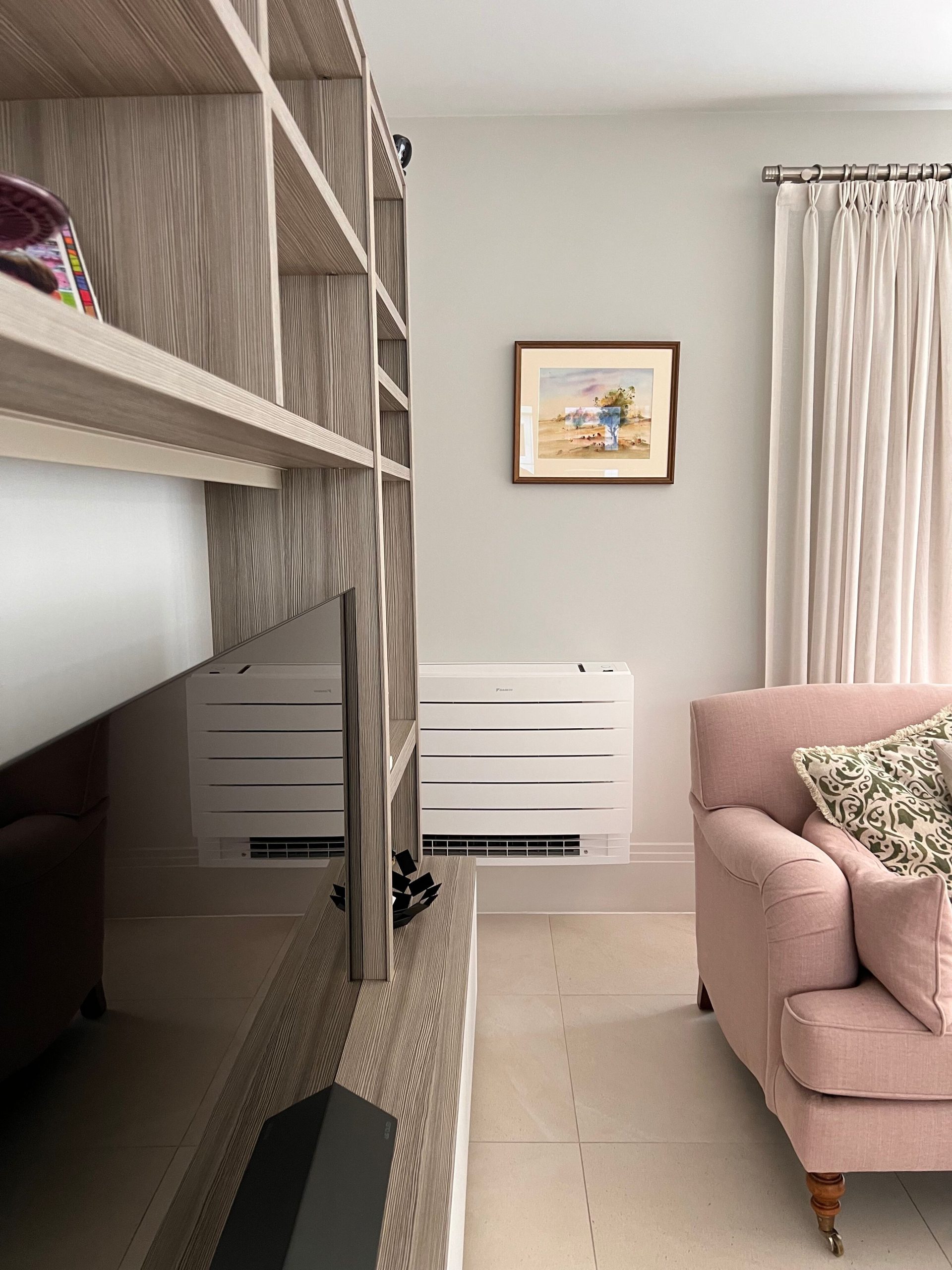 Floor unit air conditioning installation